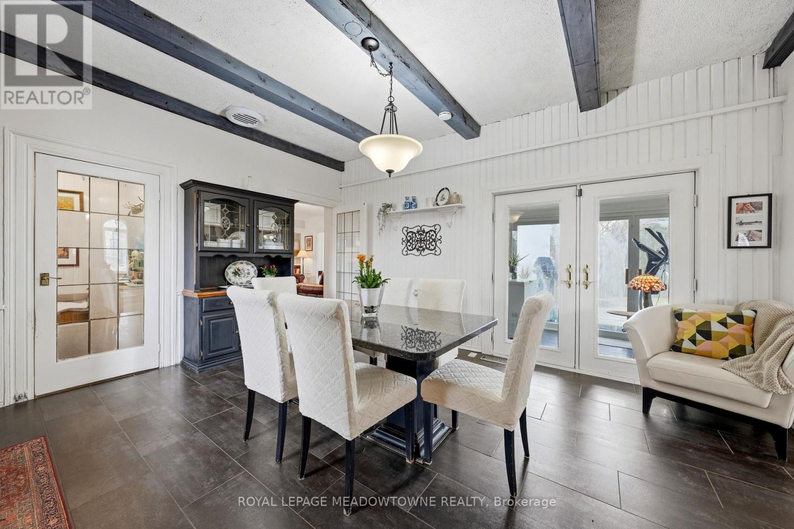 152 Confederation Street, Halton Hills, Ontario  L7G 4S8 - Photo 24 - W12929054