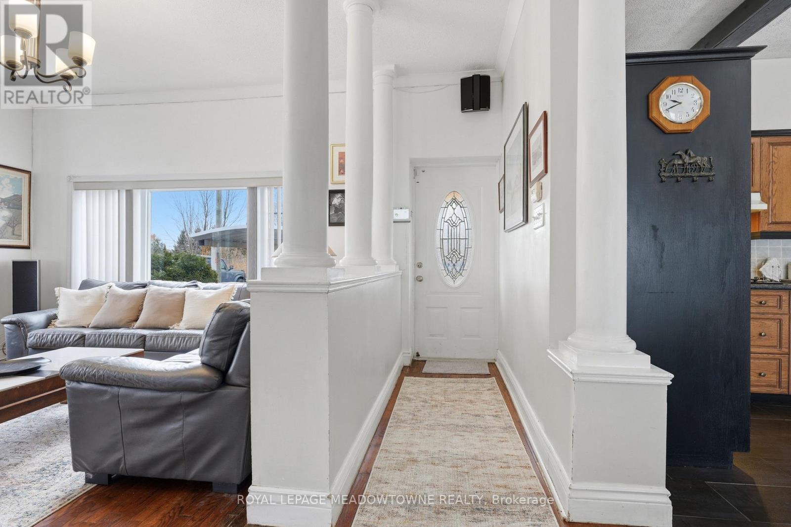 152 Confederation Street, Halton Hills, Ontario  L7G 4S8 - Photo 16 - W12929054