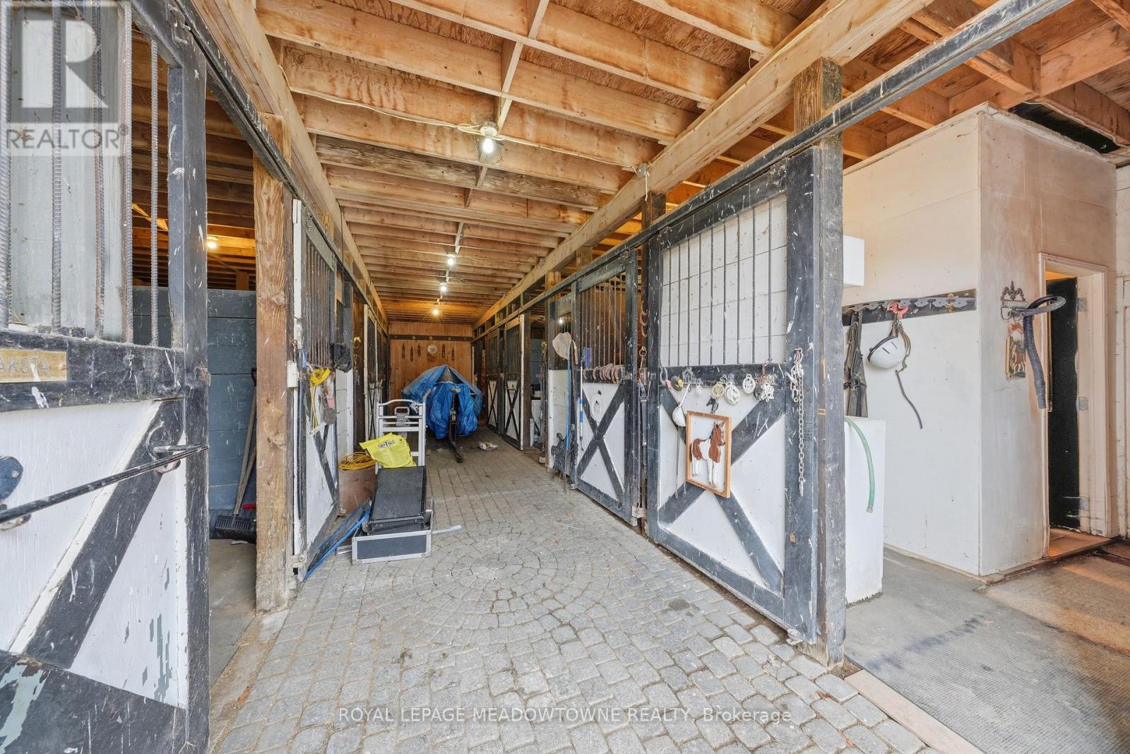 152 Confederation Street, Halton Hills, Ontario  L7G 4S8 - Photo 41 - W12929054