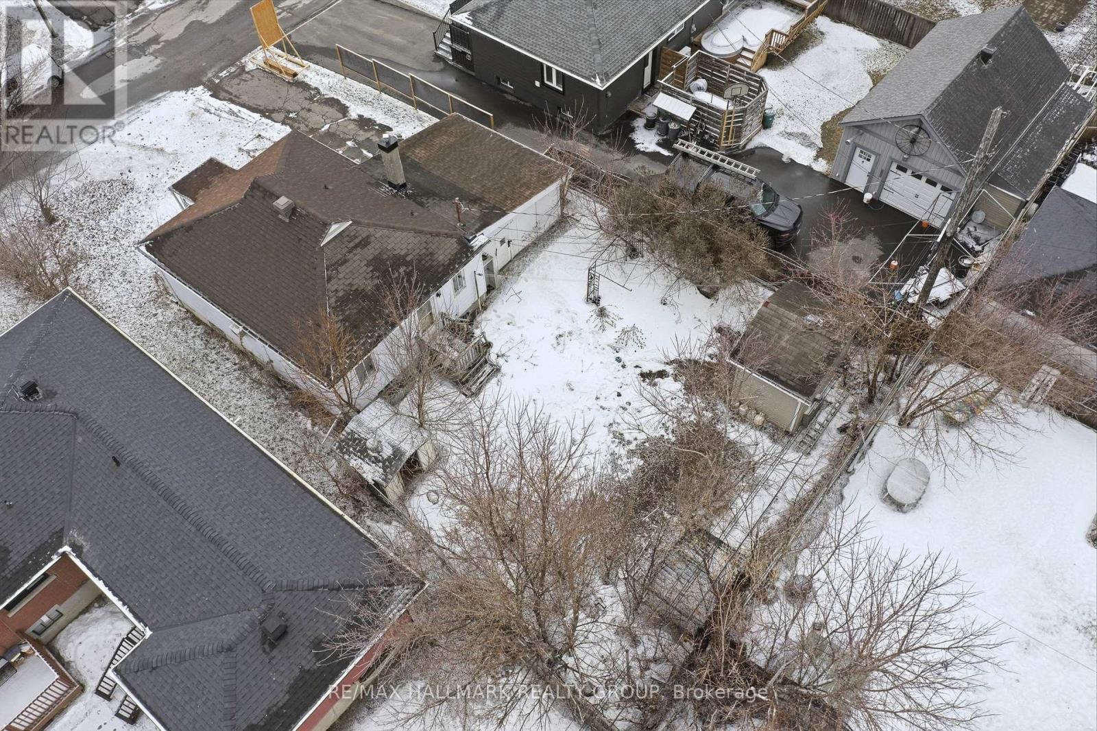 479 Newman Avenue, Ottawa, Ontario  K1K 1N8 - Photo 10 - X12930310