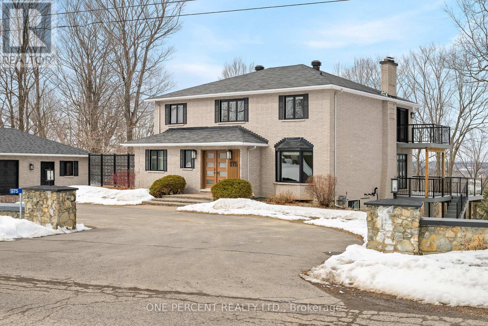 975 Fieldown Street, Ottawa, Ontario  K4C 1B9 - Photo 2 - X12930328