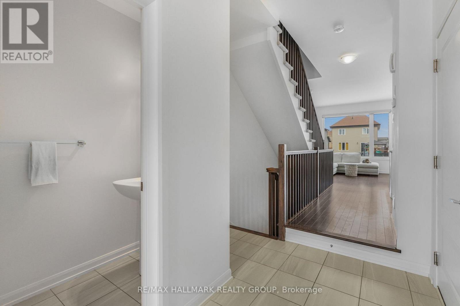 129 Turquoise Street, Clarence-Rockland, Ontario  K4K 0L6 - Photo 5 - X12930330