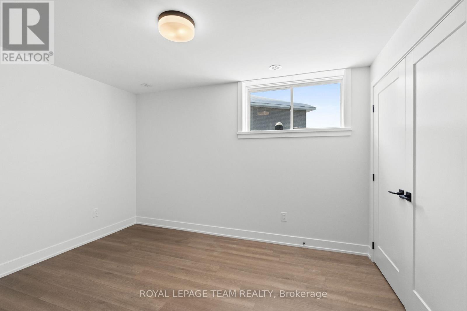 2 - 1108 Moore Street, Brockville, Ontario  K6V 0H2 - Photo 22 - X12930390