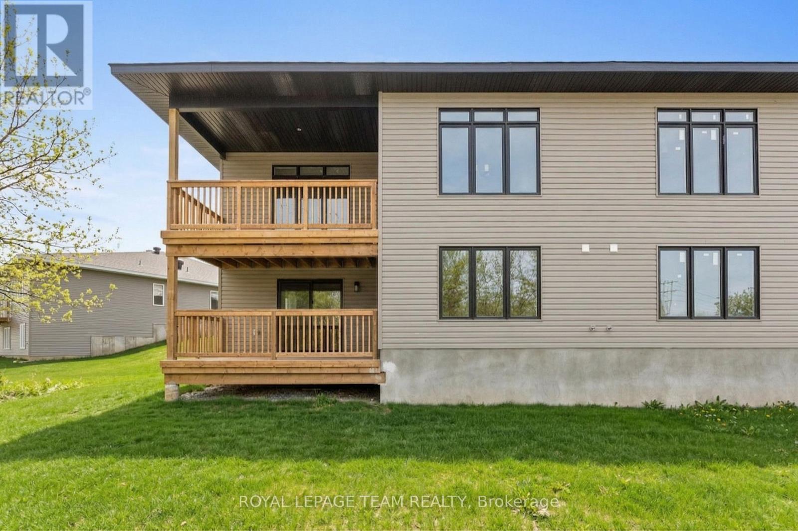 2 - 1108 Moore Street, Brockville, Ontario  K6V 0H2 - Photo 27 - X12930390