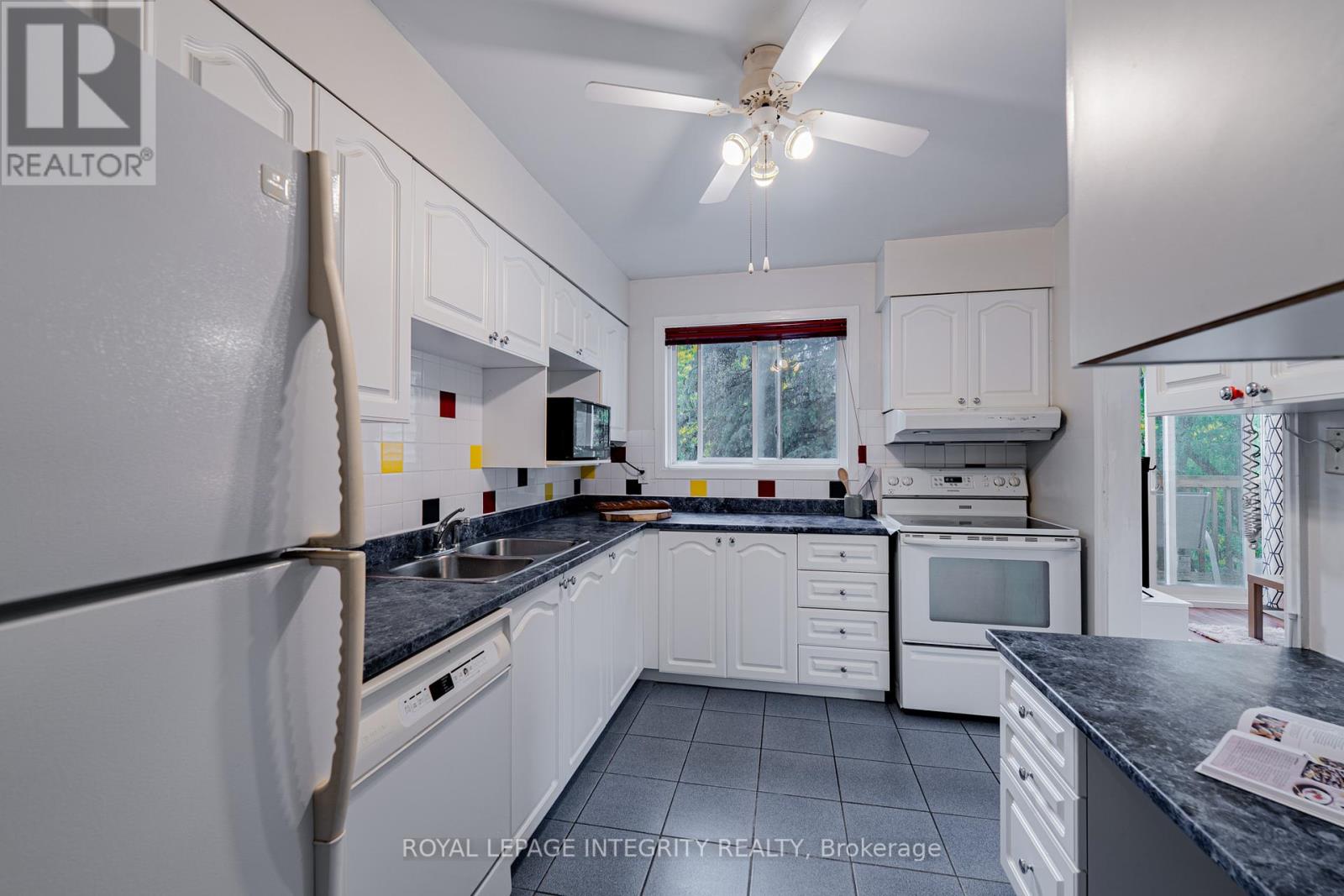 5 - 400 Fenerty Court, Ottawa, Ontario  K2L 3A9 - Photo 10 - X12930392