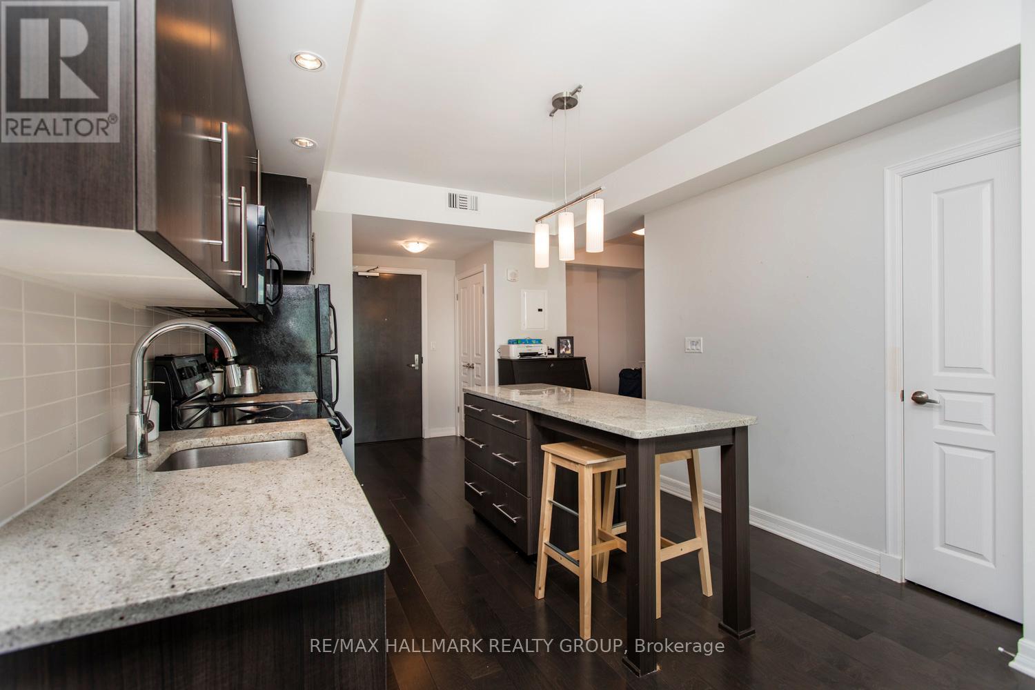 807 - 238 Besserer Street, Ottawa, Ontario  K1N 6B1 - Photo 11 - X12930402