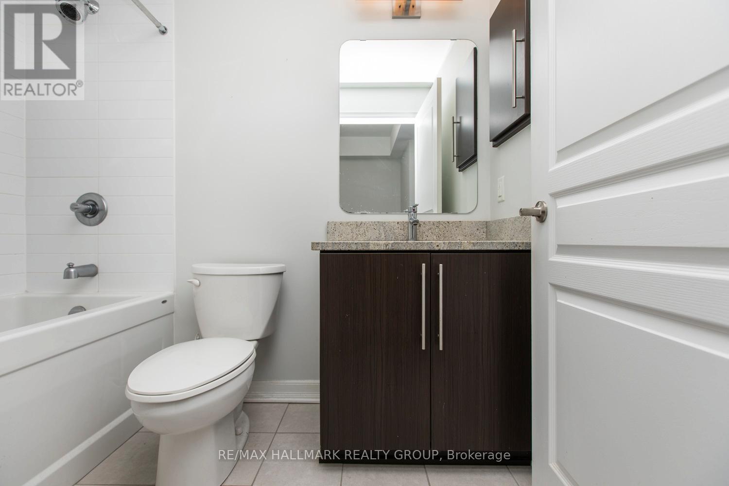 807 - 238 Besserer Street, Ottawa, Ontario  K1N 6B1 - Photo 12 - X12930402