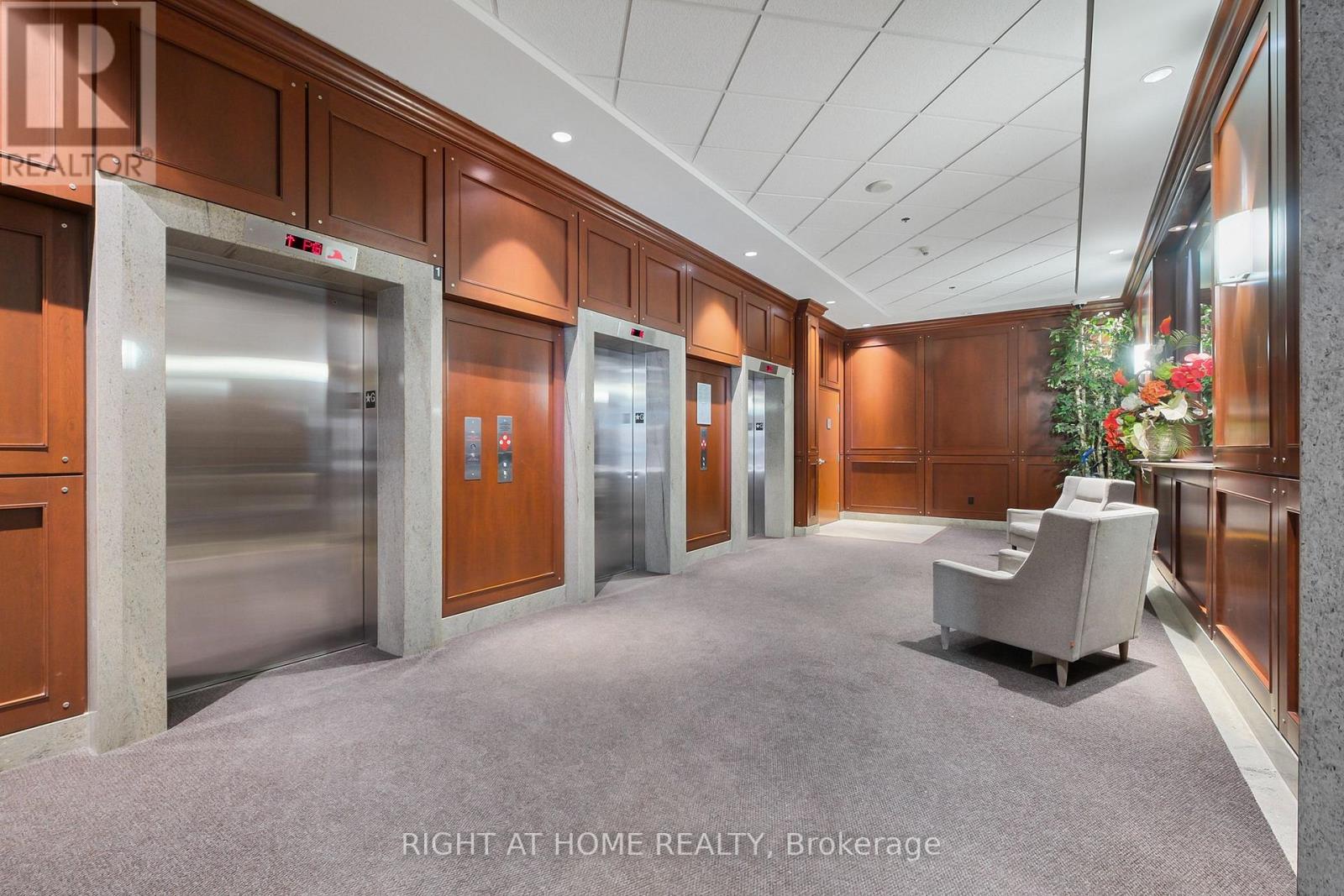 2302 - 234 Rideau Street, Ottawa, Ontario  K1N 0A9 - Photo 5 - X12930426