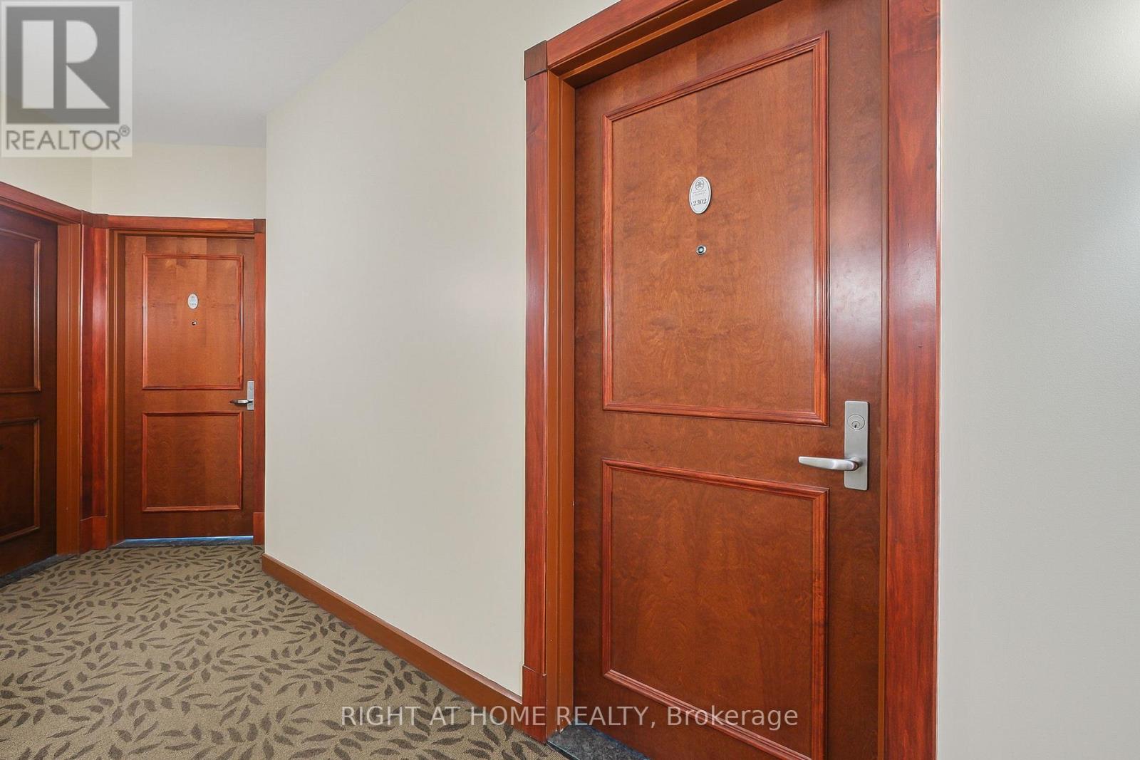 2302 - 234 Rideau Street, Ottawa, Ontario  K1N 0A9 - Photo 6 - X12930426