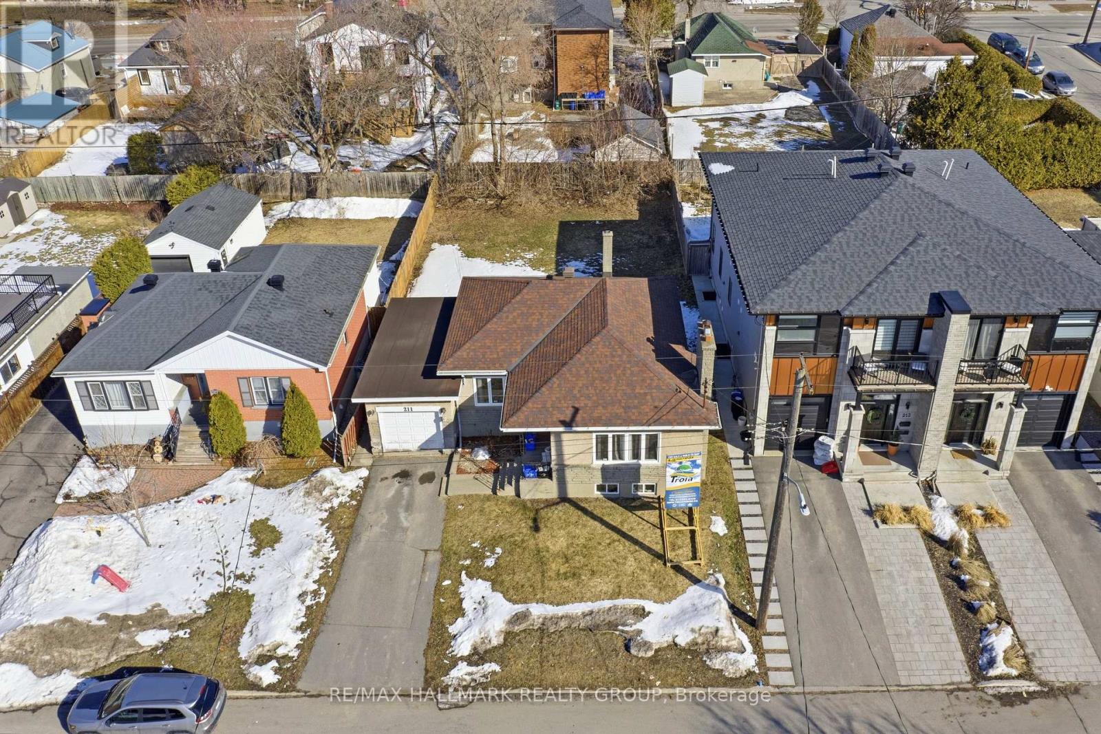 211 Columbus Avenue, Ottawa, Ontario  K1K 1P7 - Photo 6 - X12930446