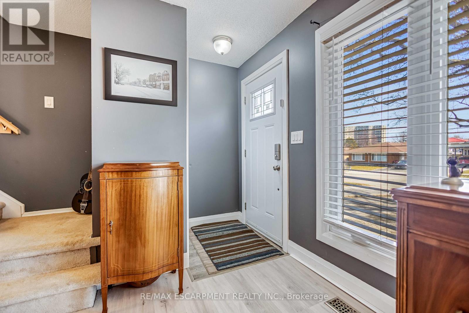 280 Quigley Street, Hamilton, Ontario  L8K 5N1 - Photo 5 - X12930294