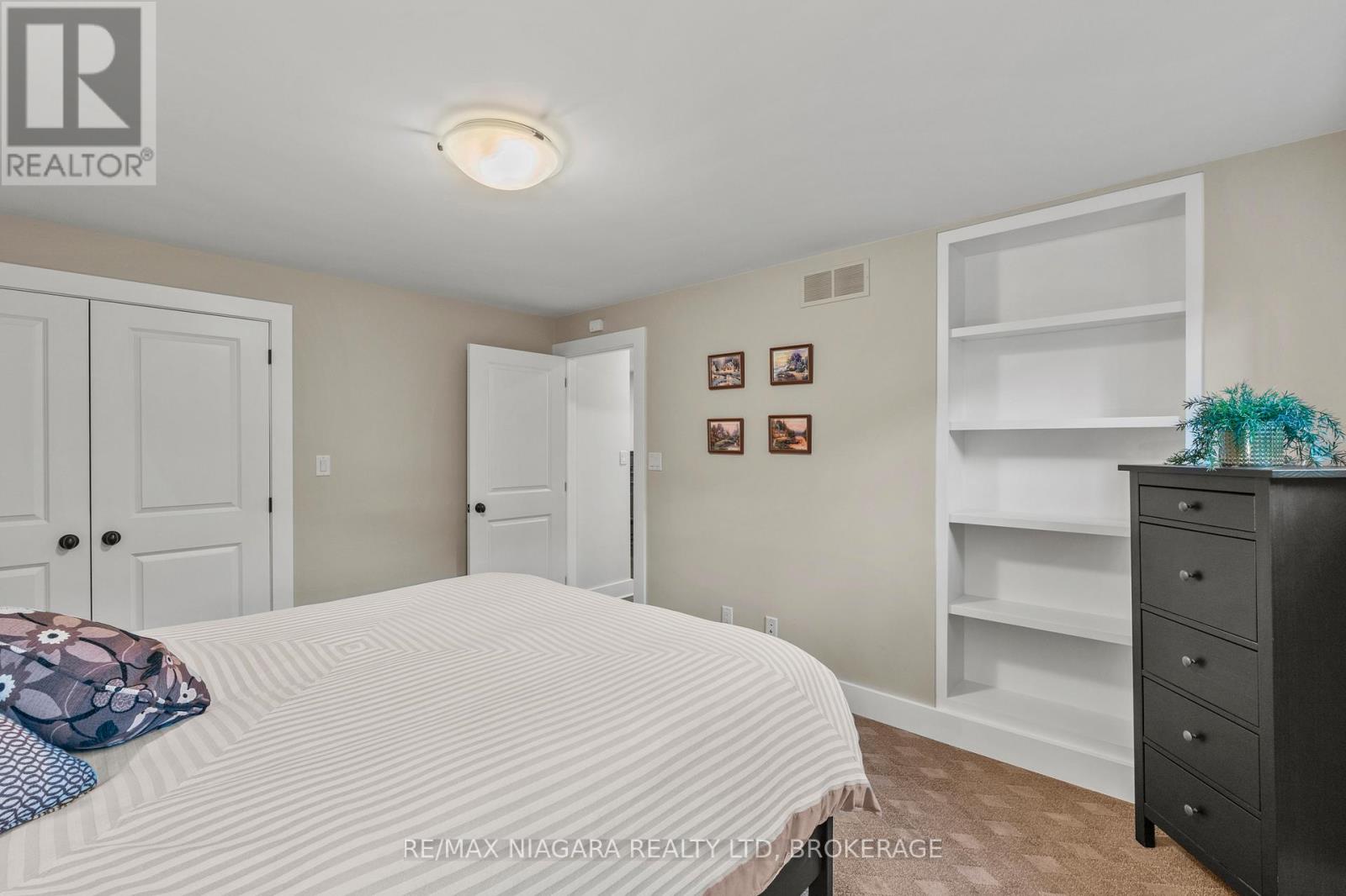 13 Colonel Cohoe Street, Niagara-On-The-Lake, Ontario  L0S 1J0 - Photo 32 - X12930314