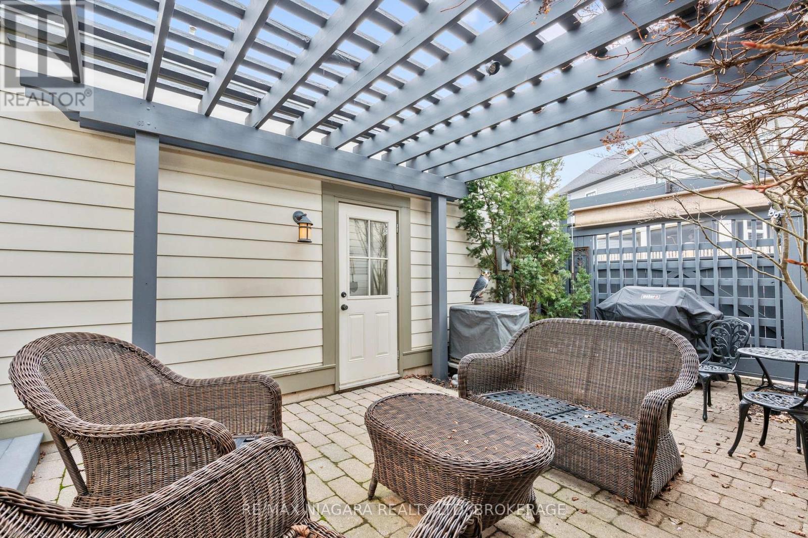 13 Colonel Cohoe Street, Niagara-On-The-Lake, Ontario  L0S 1J0 - Photo 37 - X12930314