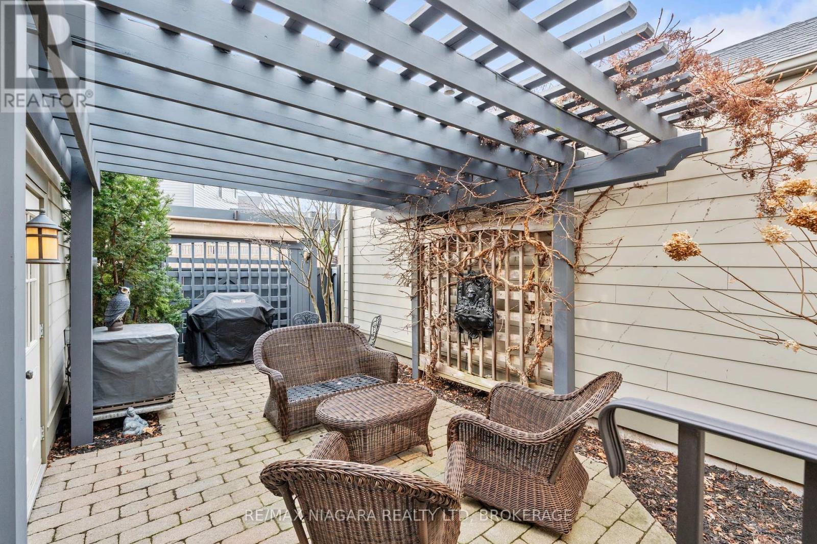 13 Colonel Cohoe Street, Niagara-On-The-Lake, Ontario  L0S 1J0 - Photo 38 - X12930314