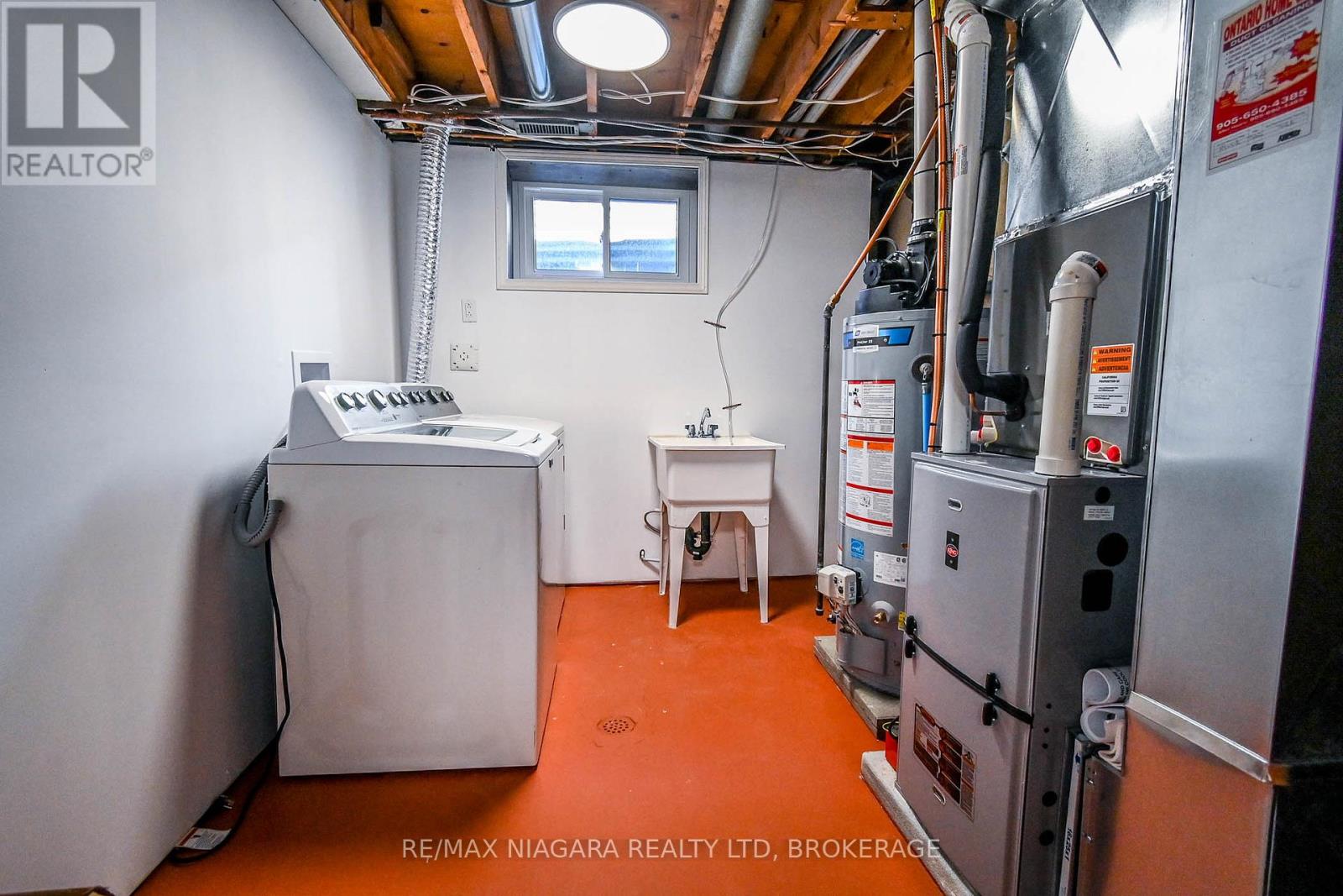 Lower - 22 Chantler Road, Welland, Ontario  L3C 4M5 - Photo 11 - X12930360