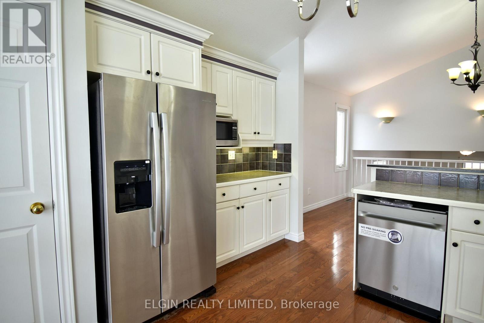 578 Wellington Street, St. Thomas, Ontario  N5R 6E1 - Photo 9 - X12756538