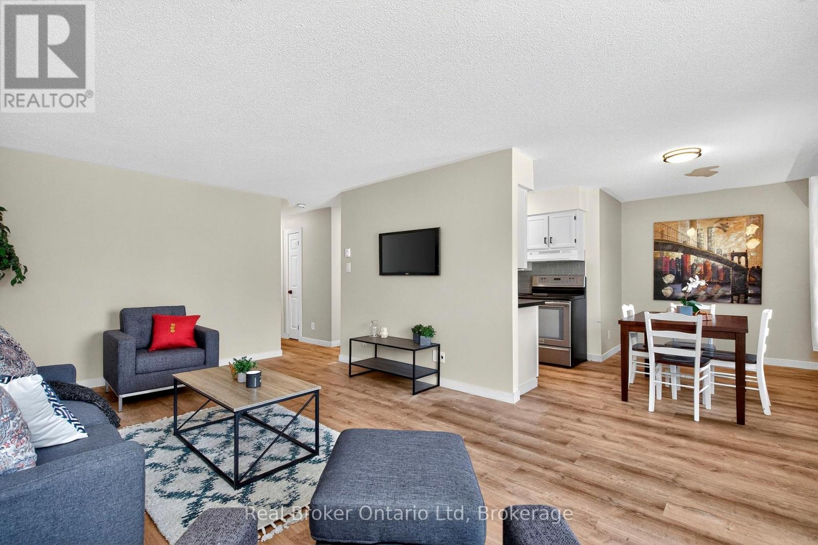 2 - 159 Church Street, Penetanguishene, Ontario L9M 1E4 - Photo 2 - S12930400