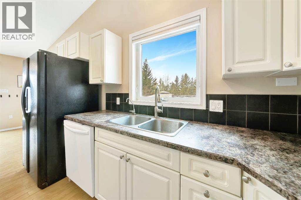 207 3rd Avenue E, Neilburg, Saskatchewan  S0M 2C0 - Photo 7 - A2294907