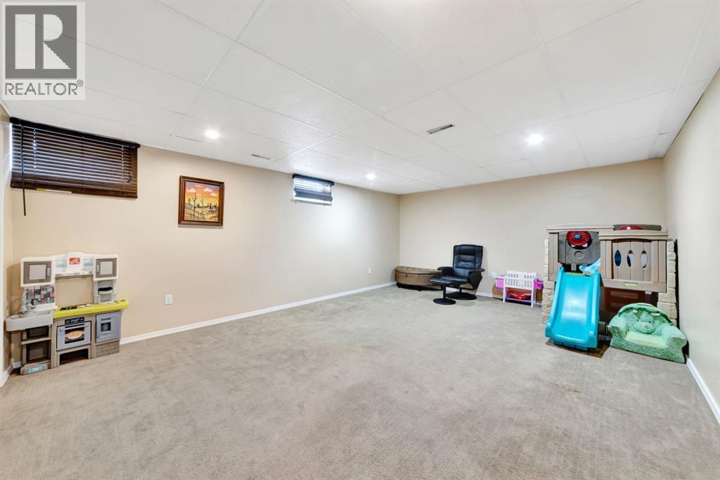 207 3rd Avenue E, Neilburg, Saskatchewan  S0M 2C0 - Photo 24 - A2294907