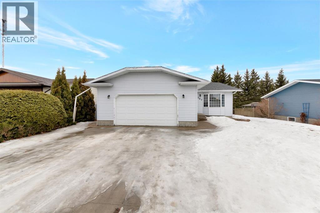207 3rd Avenue E, Neilburg, Saskatchewan  S0M 2C0 - Photo 46 - A2294907