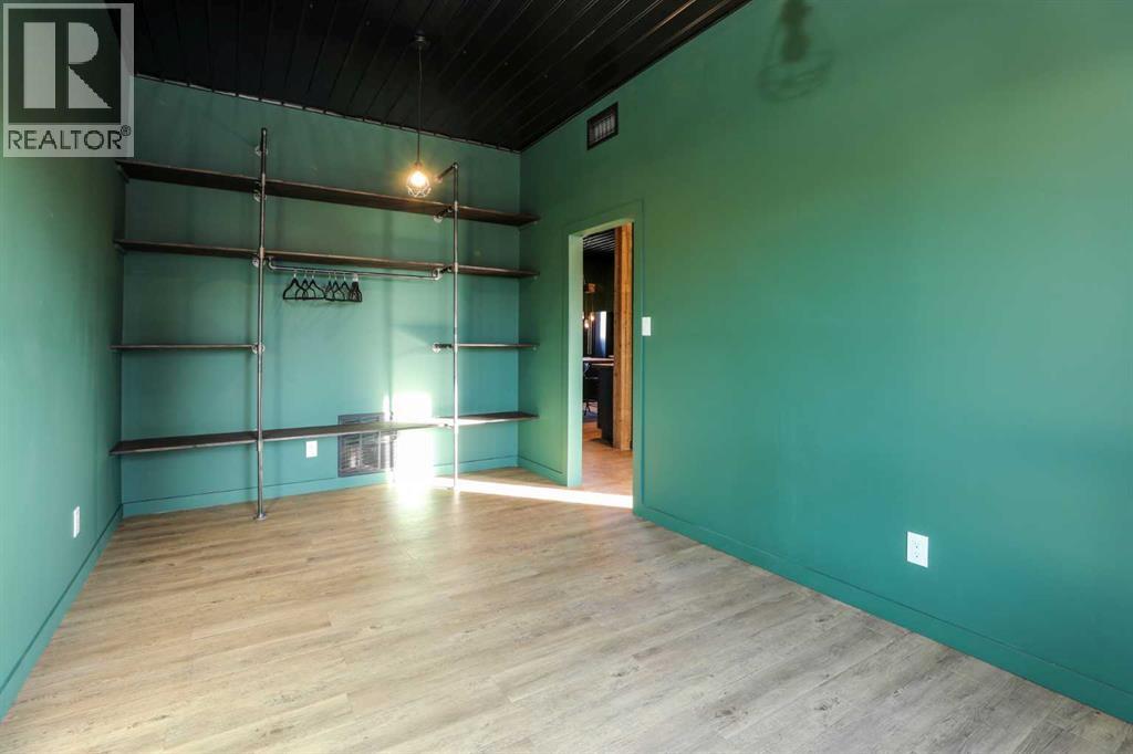 111 4 Avenue, Warner, Alberta  T0K 2L0 - Photo 16 - A2280533