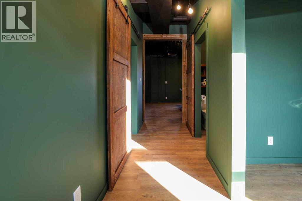 111 4 Avenue, Warner, Alberta  T0K 2L0 - Photo 4 - A2280533