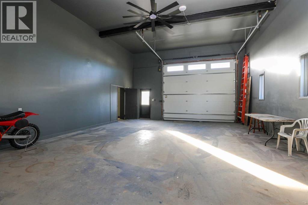 111 4 Avenue, Warner, Alberta  T0K 2L0 - Photo 26 - A2280533