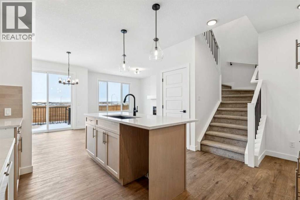 534 Hotchkiss Manor, Calgary, Alberta  T3S 0T2 - Photo 8 - A2288974