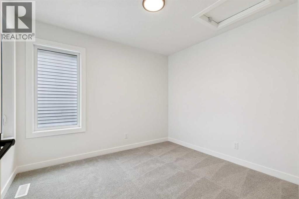 534 Hotchkiss Manor, Calgary, Alberta  T3S 0T2 - Photo 28 - A2288974