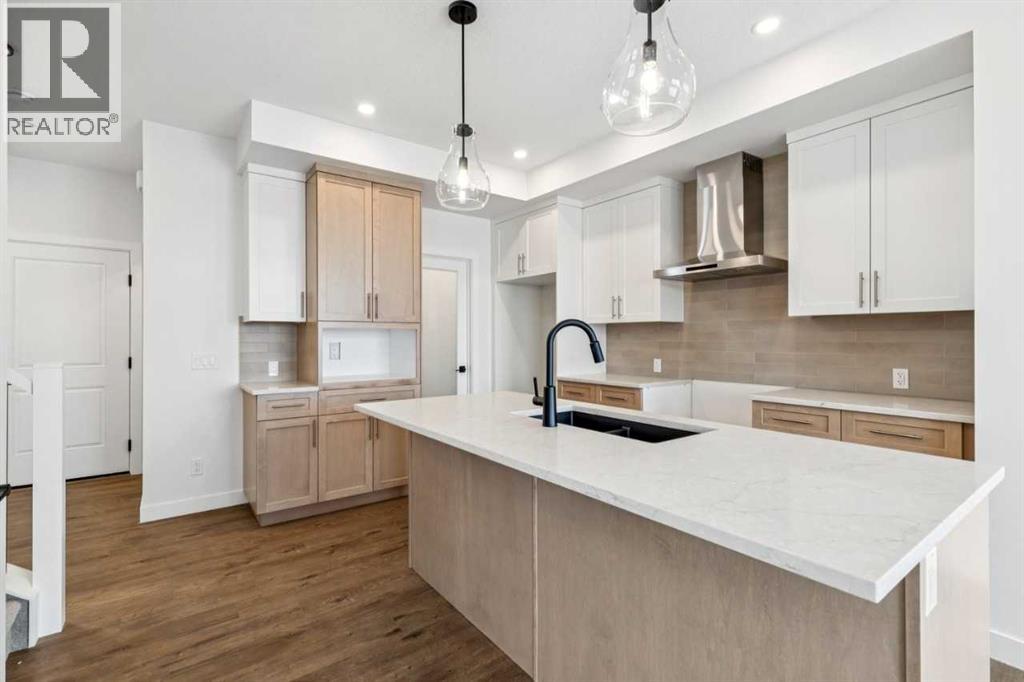 534 Hotchkiss Manor, Calgary, Alberta  T3S 0T2 - Photo 6 - A2288974