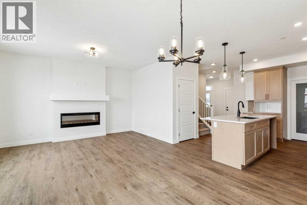 534 Hotchkiss Manor, Calgary, Alberta  T3S 0T2 - Photo 12 - A2288974