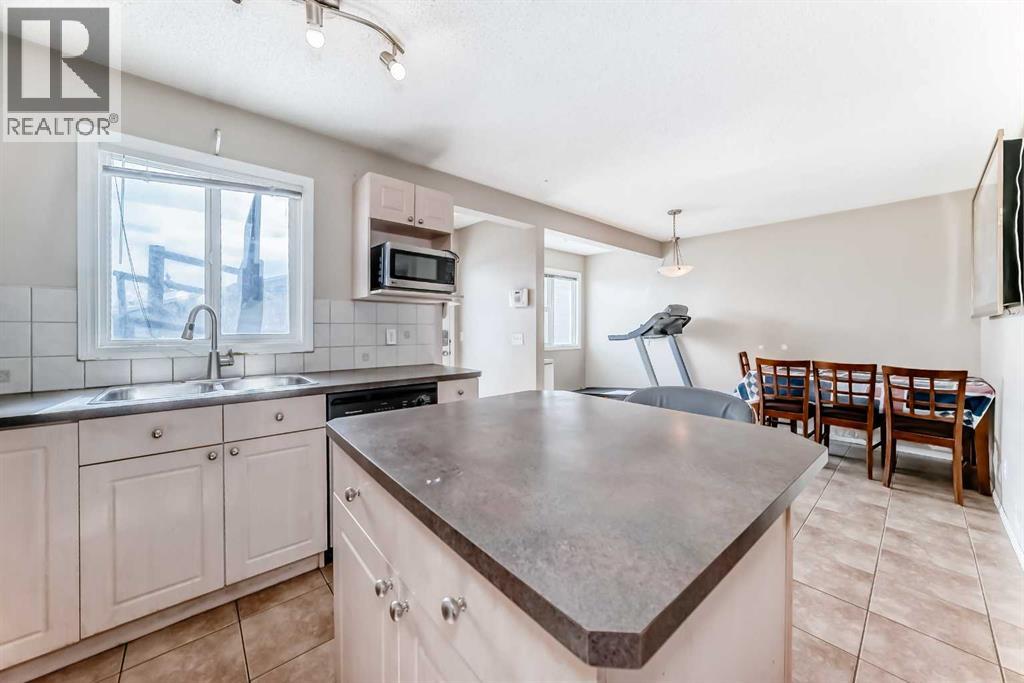 78 Taralea Manor Ne, Calgary, Alberta  T3J 5C4 - Photo 8 - A2293446