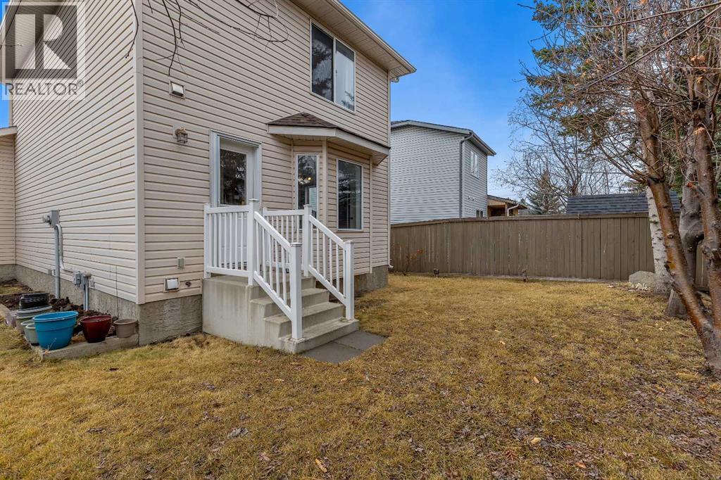 47 Carmel Close Ne, Calgary, Alberta  T1Y 6Z3 - Photo 13 - A2294893