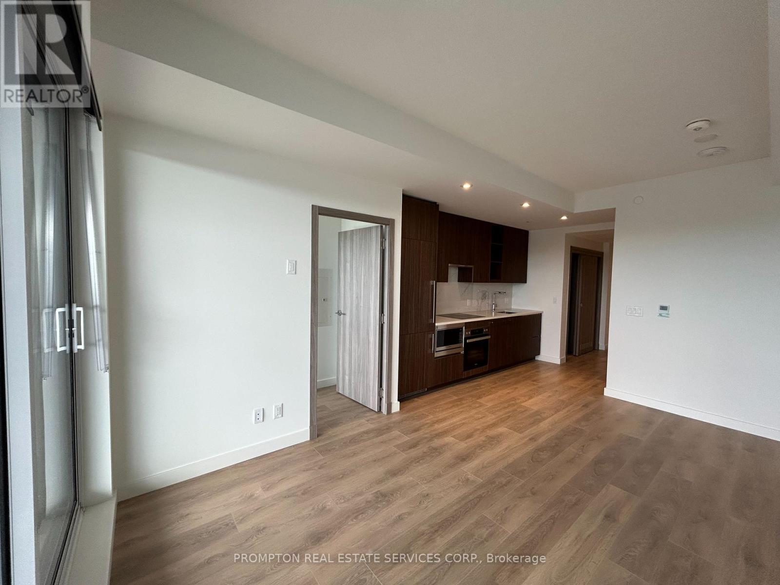 605 - 25 Mcmahon Drive, Toronto, Ontario  M2K 0J1 - Photo 2 - C12930366