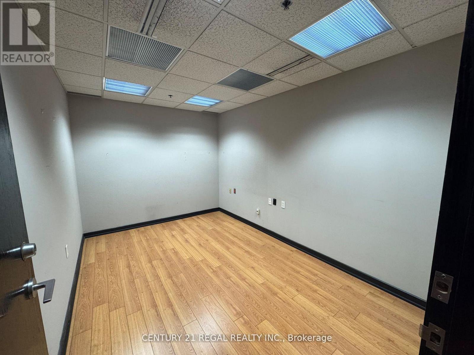 201 - 622 College Street, Toronto, Ontario  M6G 1B4 - Photo 9 - C12930470