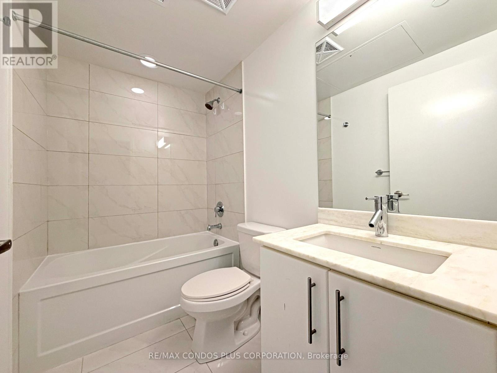 1508 - 58 Orchard View Boulevard, Toronto (Yonge-Eglinton), Ontario  M4R 0A2 - Photo 8 - C12930476