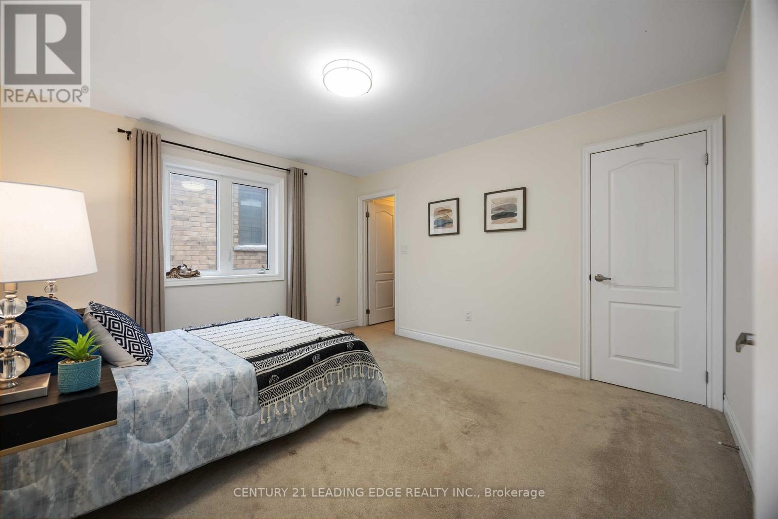 689 Somerville Drive, Newmarket, Ontario  L3X 0J9 - Photo 35 - N12929586