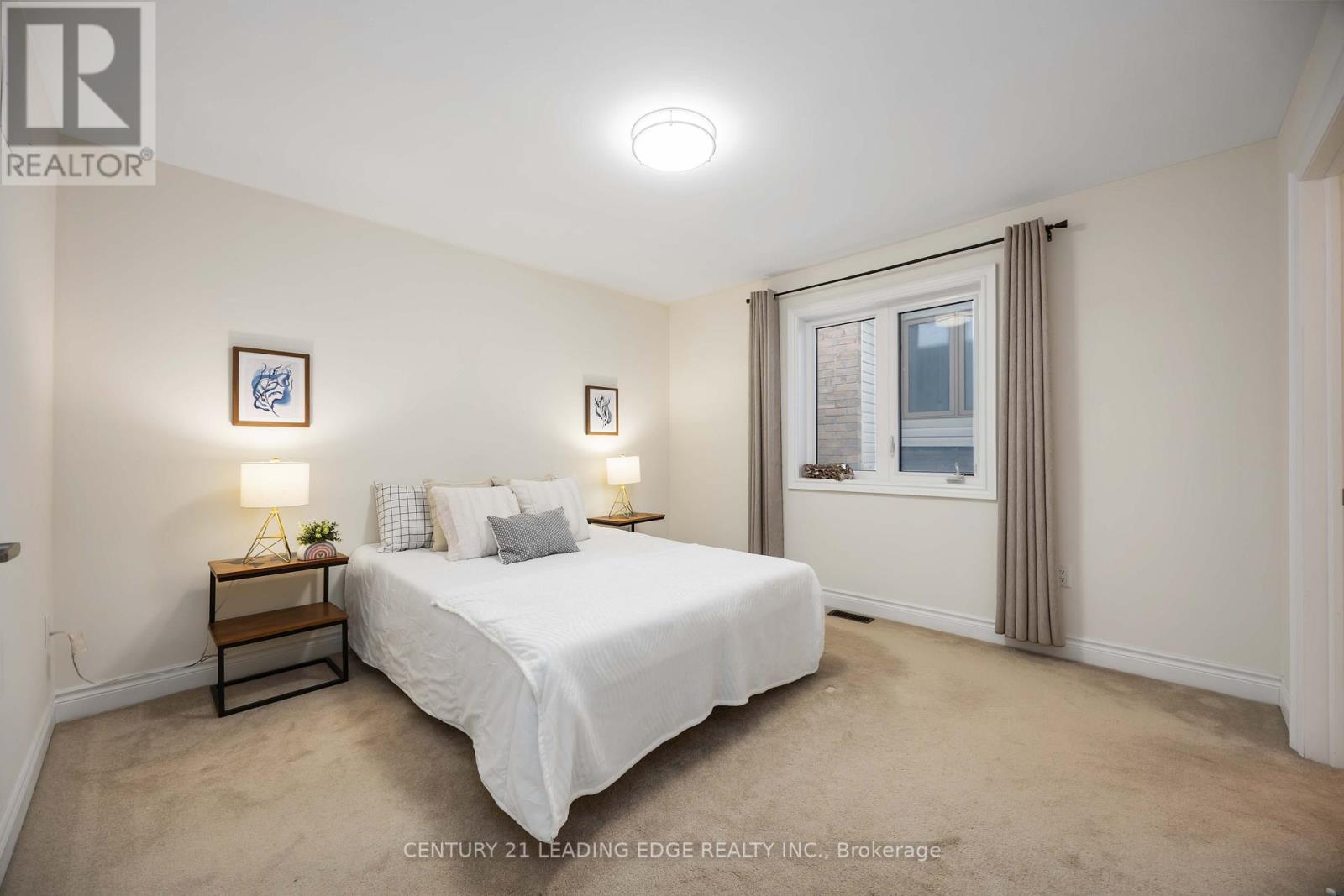 689 Somerville Drive, Newmarket, Ontario  L3X 0J9 - Photo 43 - N12929586