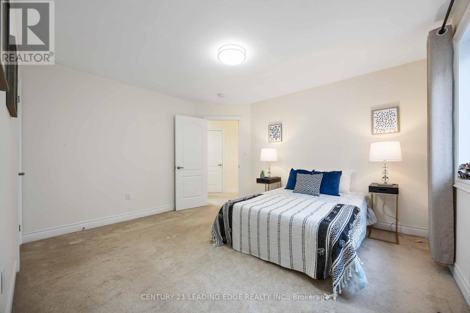 689 Somerville Drive, Newmarket, Ontario  L3X 0J9 - Photo 45 - N12929586