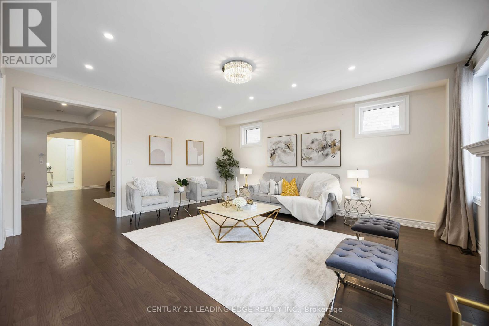 689 Somerville Drive, Newmarket, Ontario  L3X 0J9 - Photo 7 - N12929586