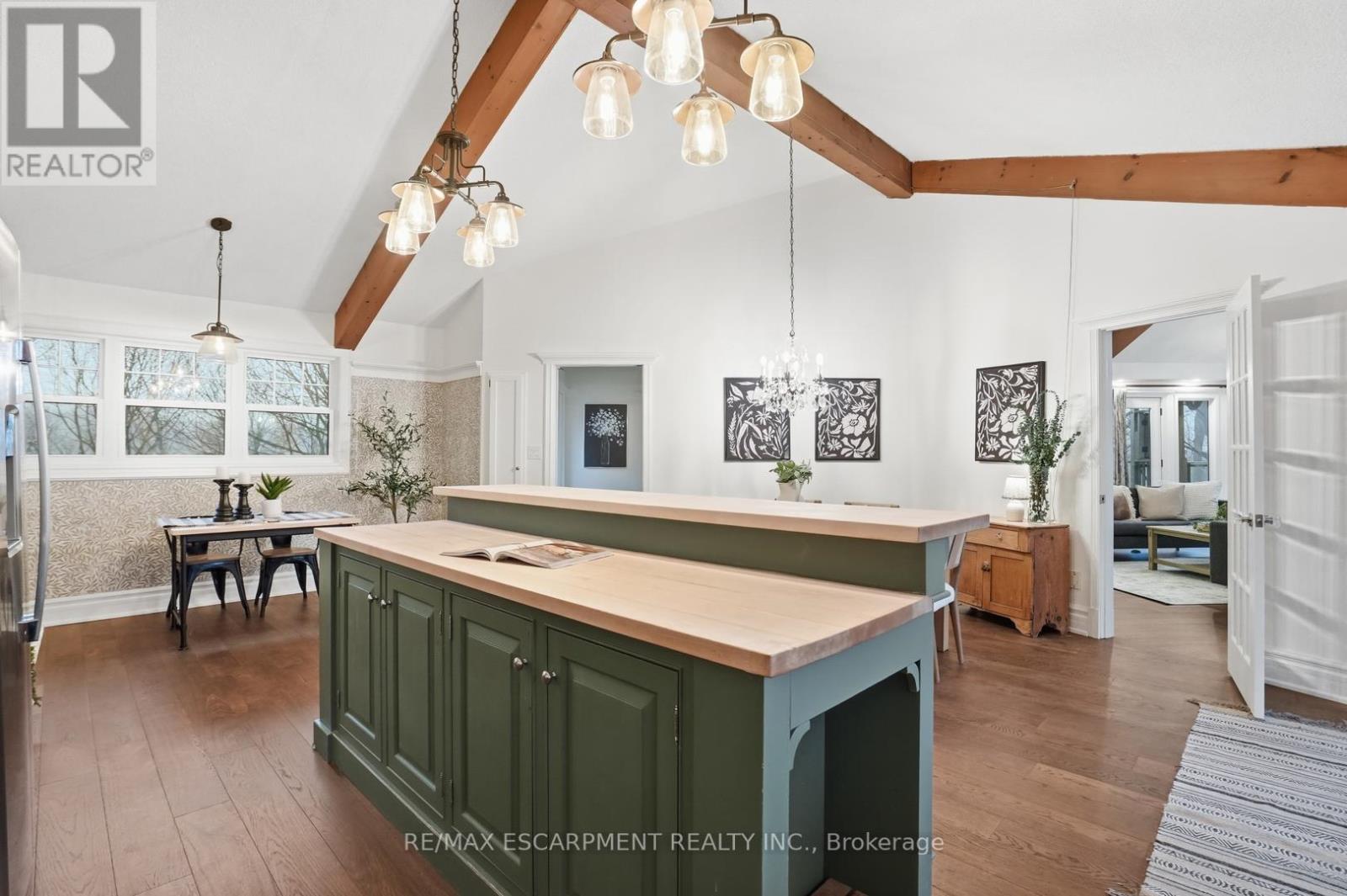 1987 Snake Road, Burlington, Ontario  L7P 4Y1 - Photo 20 - W12929810