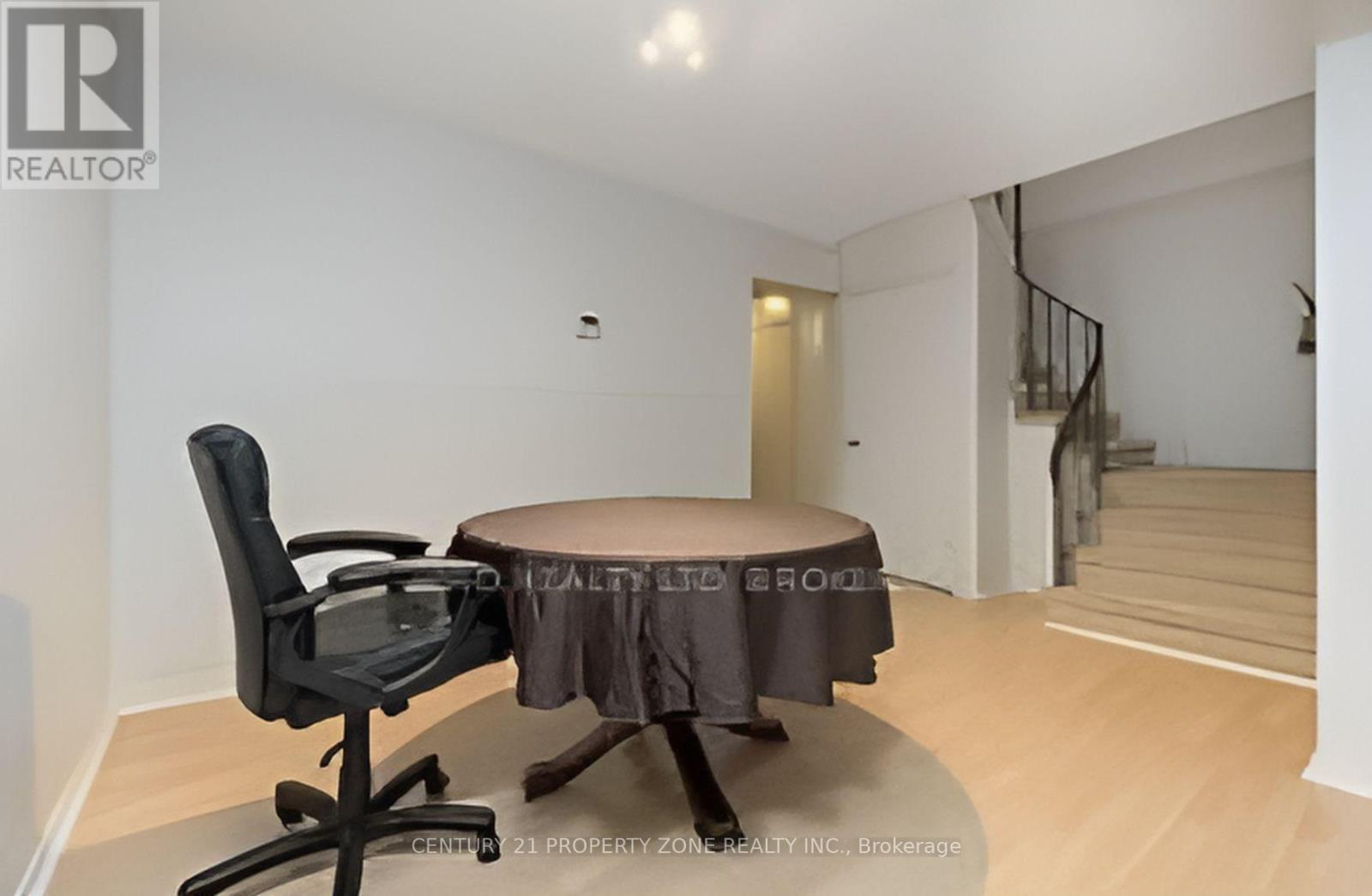 41 - 1020 Central Park Drive, Brampton, Ontario  L6S 3L6 - Photo 5 - W12930072