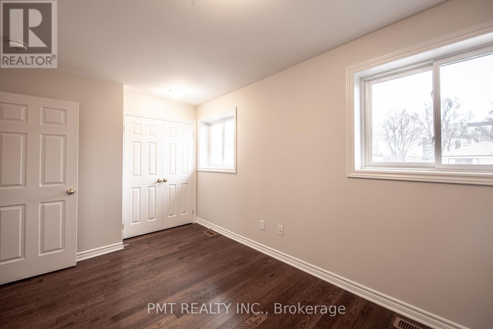 18 Darrell Avenue, Toronto, Ontario  M4E 2G4 - Photo 10 - E12930382