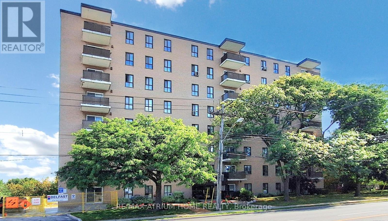 804 - 1101 PHARMACY AVENUE, Toronto, Ontario