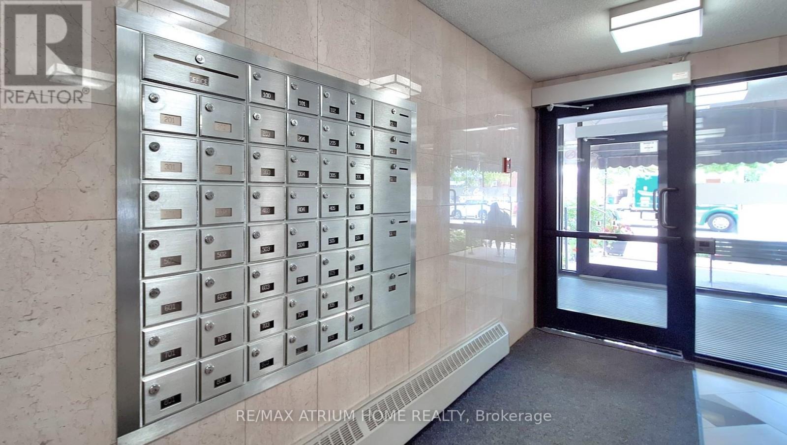 804 - 1101 Pharmacy Avenue, Toronto, Ontario  M1R 2Y3 - Photo 3 - E12930462