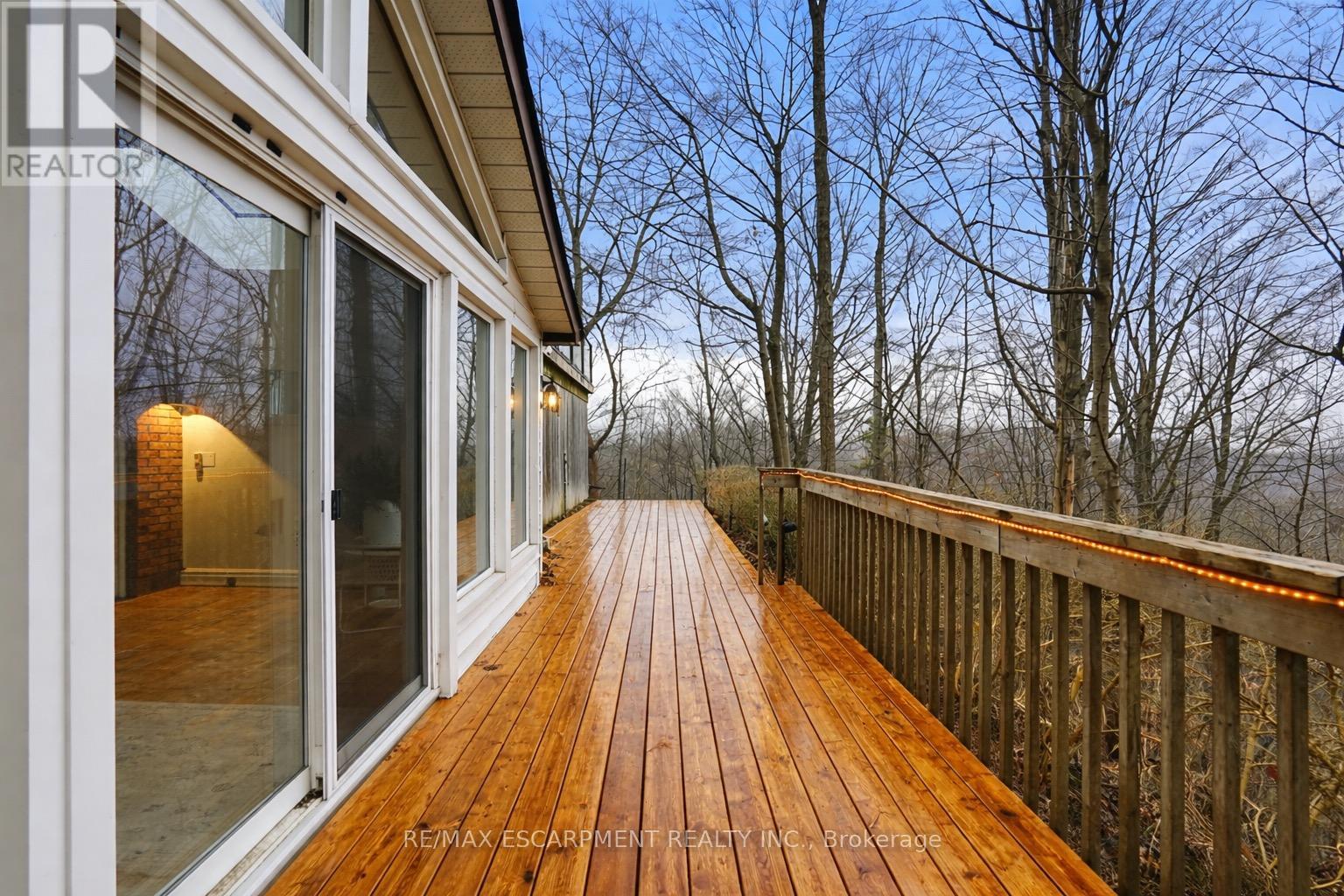 1987 Snake Road, Burlington, Ontario  L7P 4Y1 - Photo 49 - W12929810