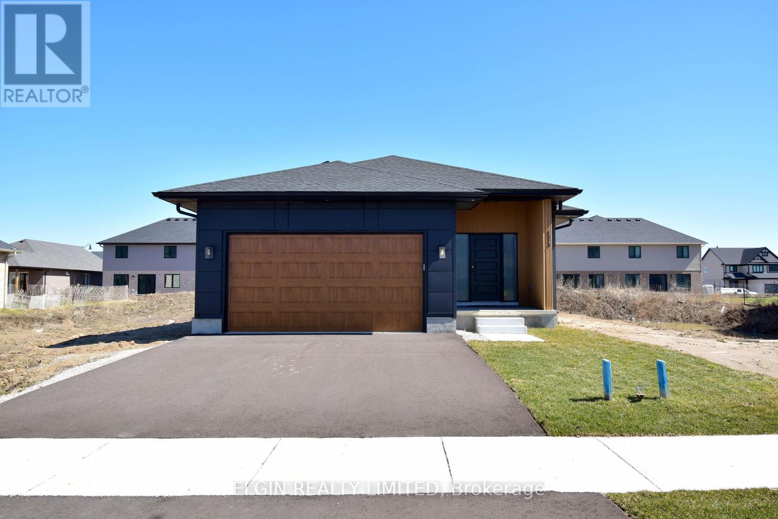 173 Renaissance Drive, St. Thomas, Ontario  N5R 0P1 - Photo 1 - X12906268