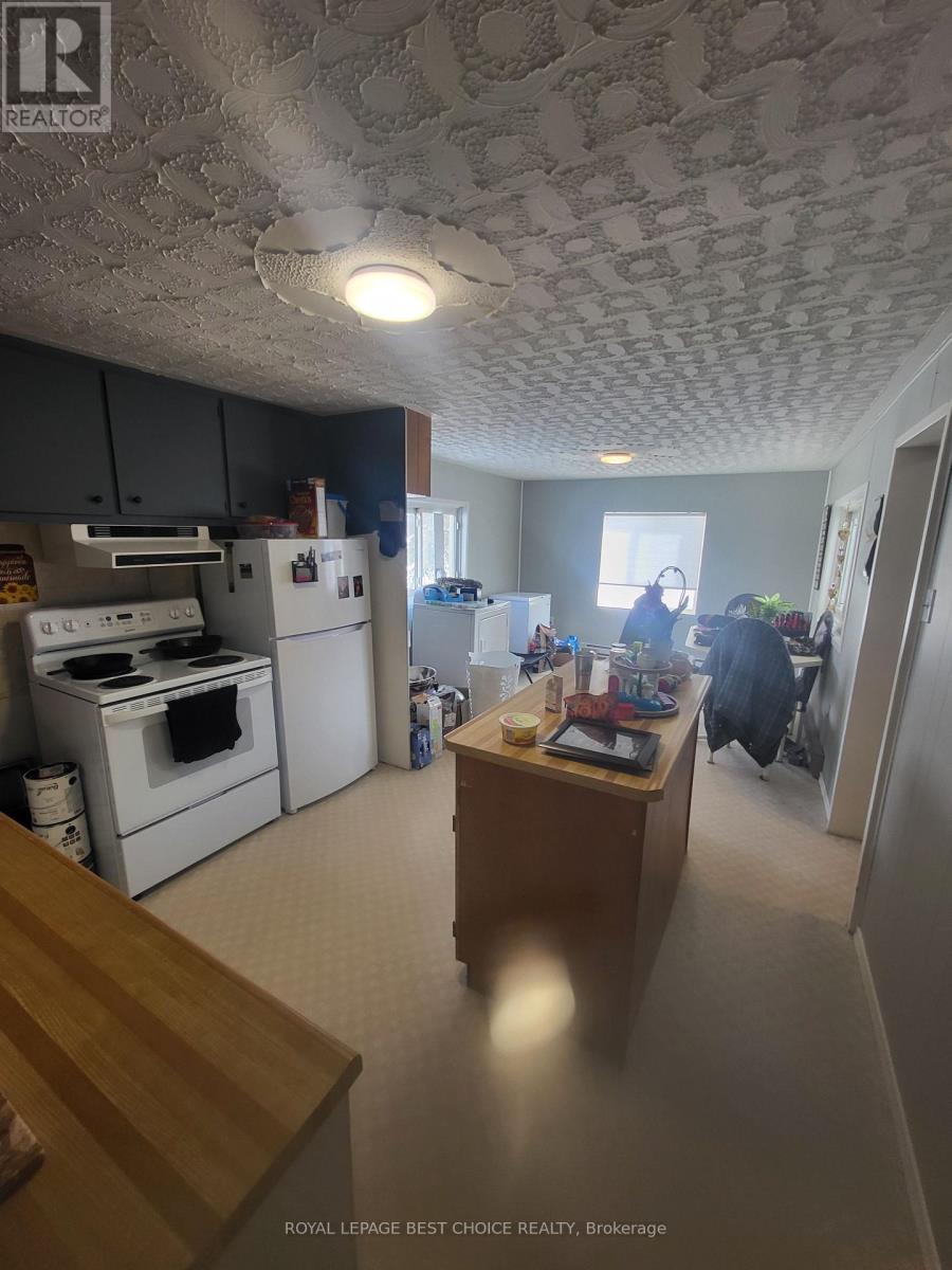 208 Goward Avenue, Temagami, Ontario  P0H 2H0 - Photo 8 - X12930474