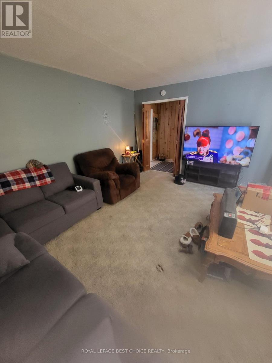 208 Goward Avenue, Temagami, Ontario  P0H 2H0 - Photo 7 - X12930474