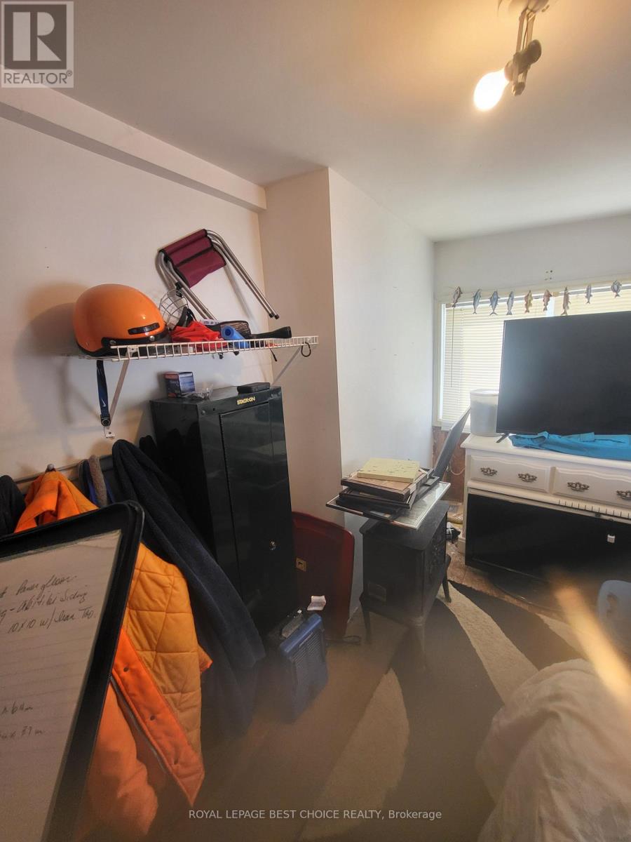 208 Goward Avenue, Temagami, Ontario  P0H 2H0 - Photo 23 - X12930474